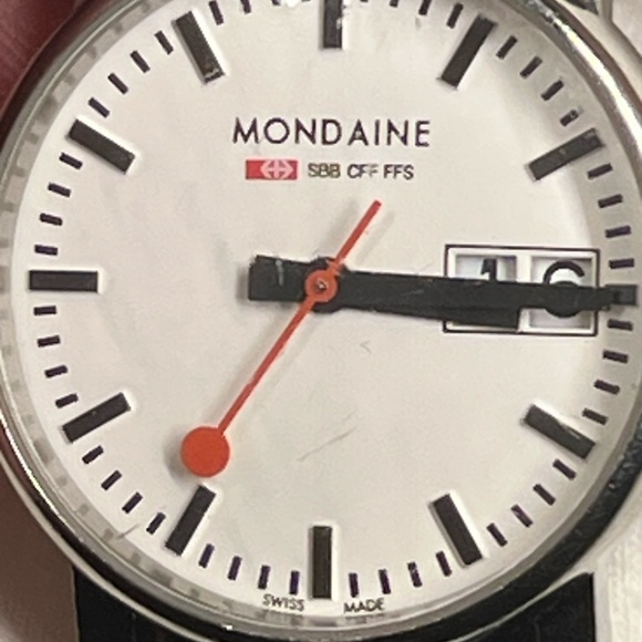 Mondaine Evo2 Big Date (New Leather Band, New Battery, Very Good Condition!) - Picture 12 of 16